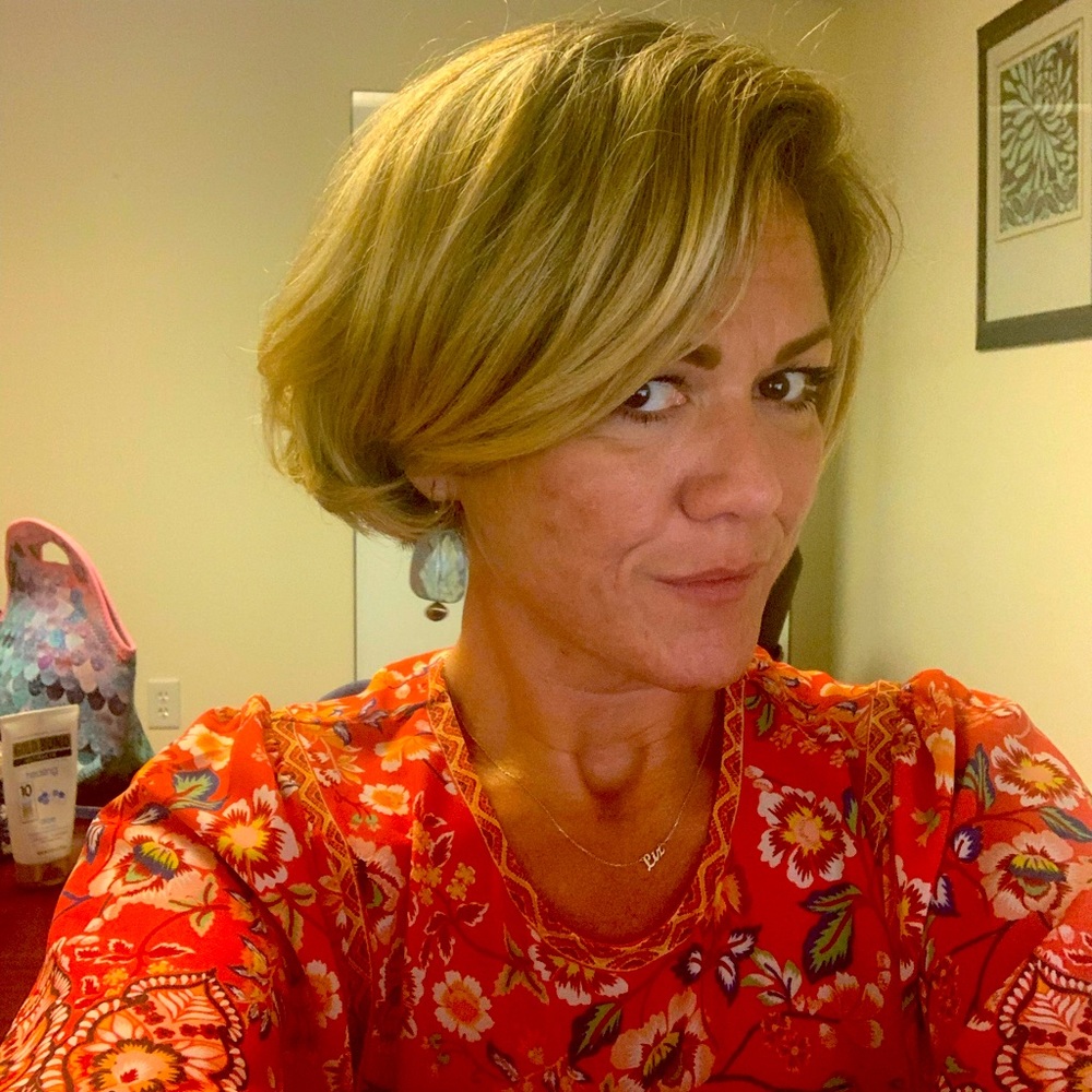 Meet your Posher, Liz